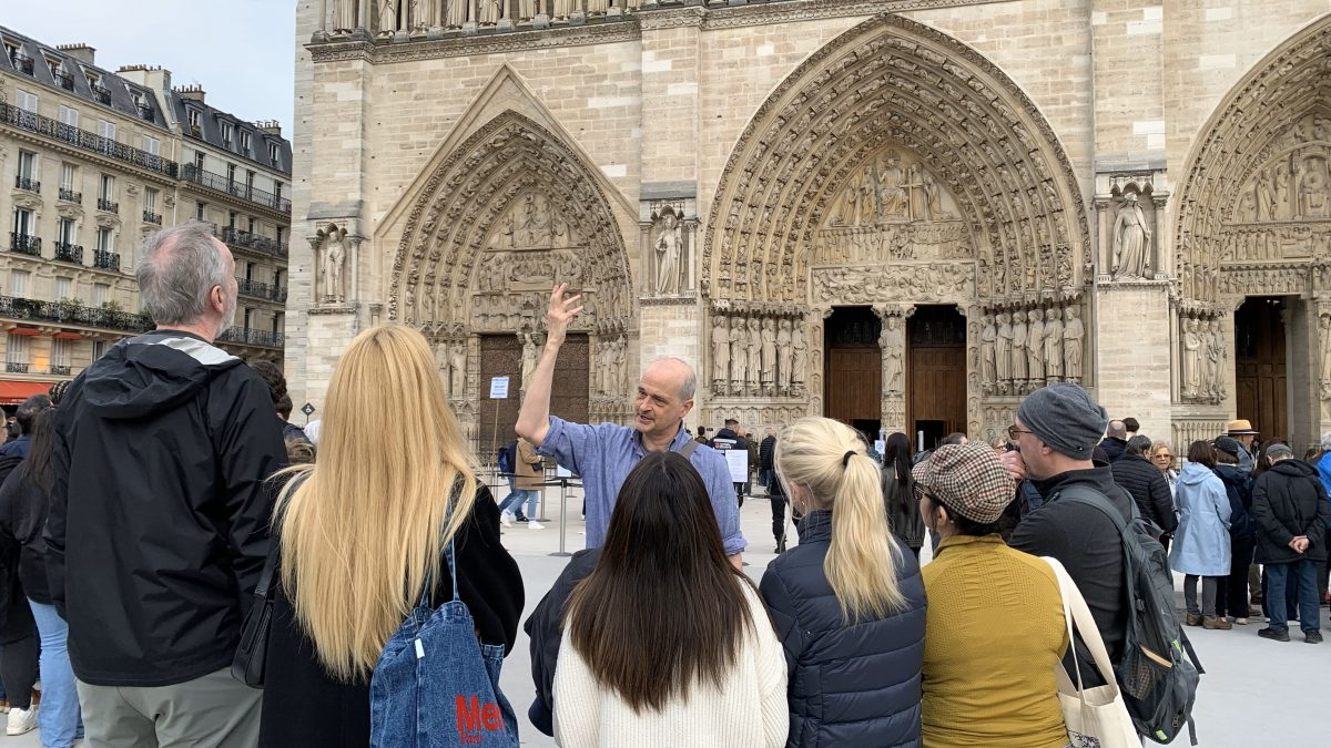 Notre Dame Cathedral exterior and Latin Quarter Guided Walking Tour